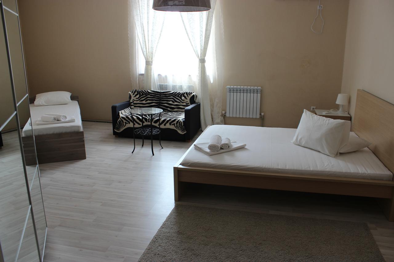 Hotel Jasmine Атырау Экстерьер фото